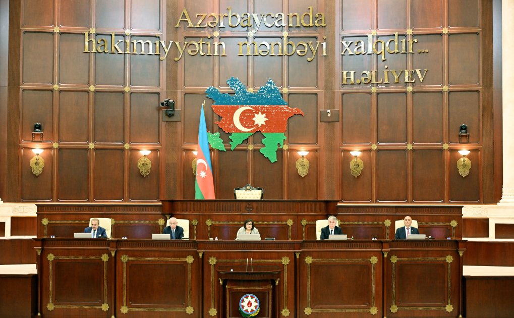 Milli Məclisin plenar iclasında 15 məsələ müzakirə edilib 