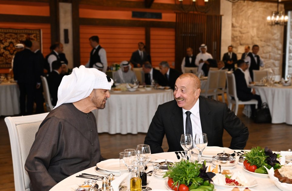 Şuşada Prezident İlham Əliyevin adından Birləşmiş Ərəb Əmirliklərinin Prezidentinin şərəfinə rəsmi nahar verilib