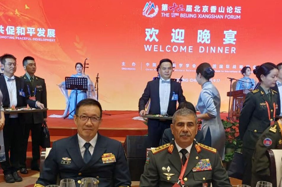 Müdafiə naziri Çinə işgüzar səfər edib