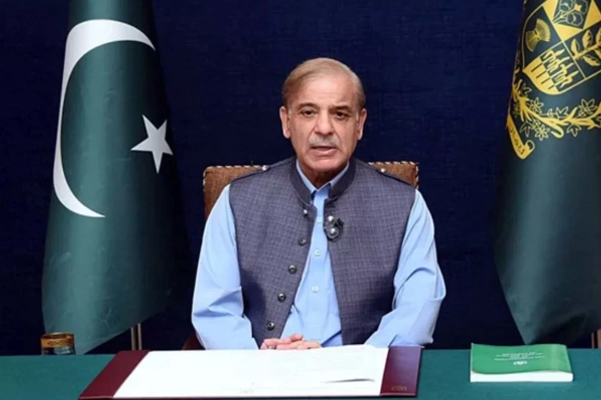 Pakistanın baş naziri Əfqanıstanla sərhəddə baş vermiş silahlı toqquşmalardan danışıb