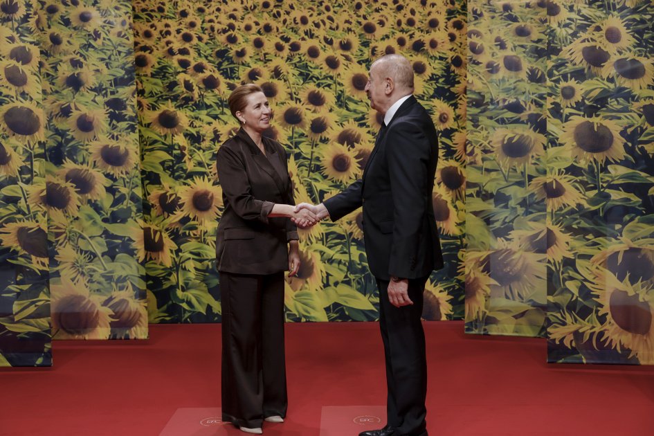 Kopenhagendə “Avropa Siyasi Birliyi”nin 7-ci Zirvə toplantısının açılış mərasimi keçirilib  Azərbaycan Prezidenti İlham Əliyev tədbirdə iştirak edib