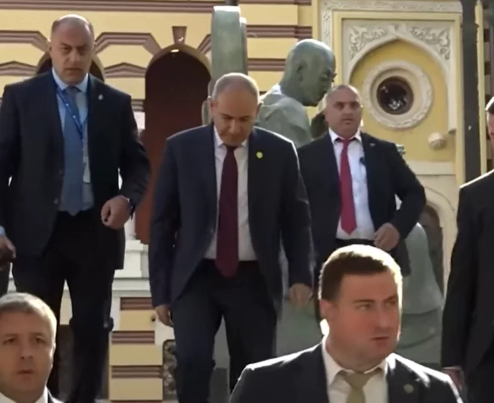 Paşinyan Baku TV-nin sualını cavablandırmaqdan YAYINDI