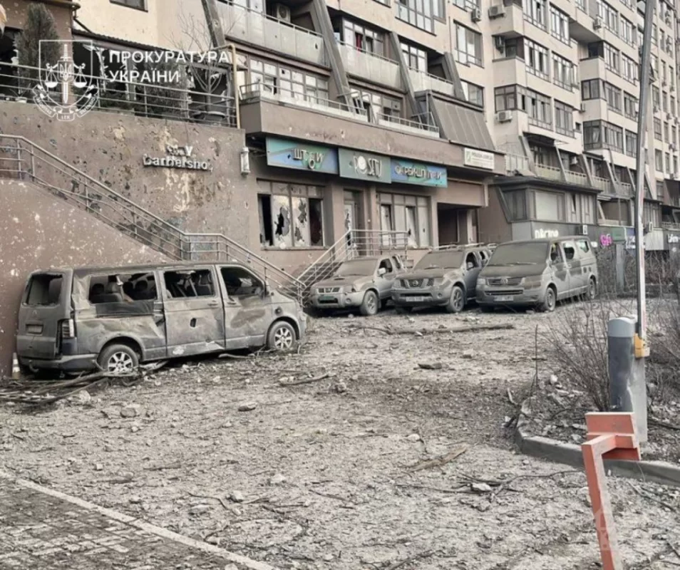 Kiyevə raket hücumu zamanı Azərbaycanın Ukraynadakı səfirliyinə ciddi ziyan dəyib