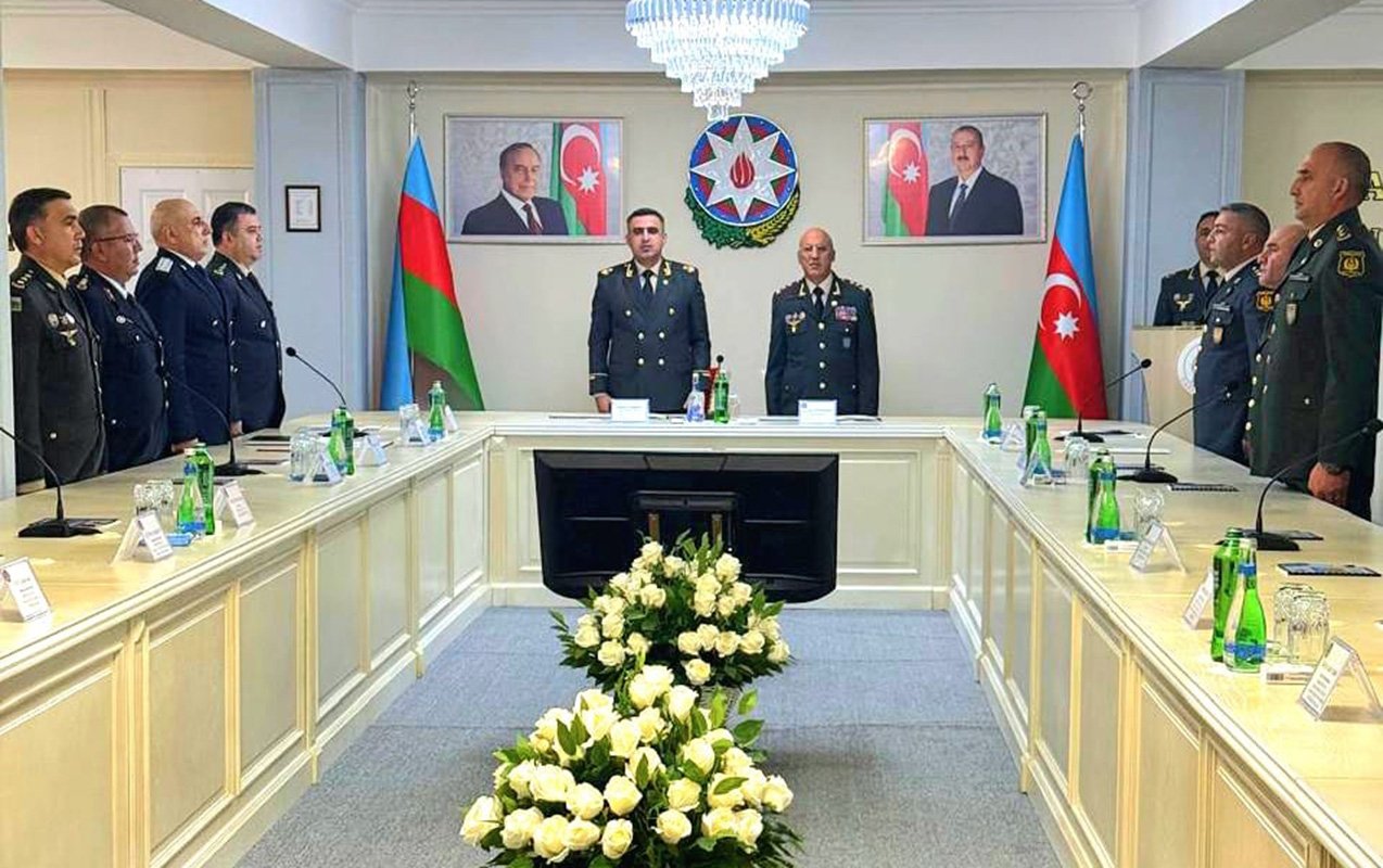 Hərbi Prokurorluq Daxili Qoşunlarda dəyirmi masa keçirdi - Fotolar