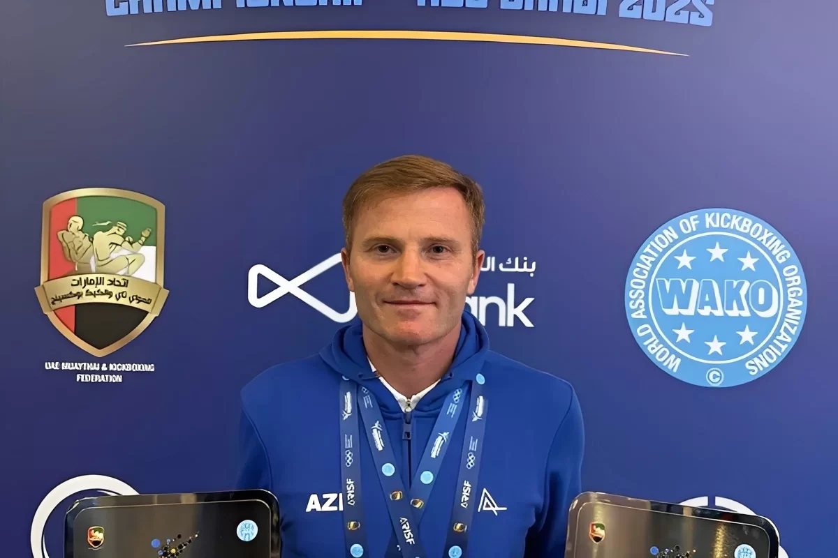 Eduard Məmmədov növbəti dəfə qızıl medal qazanıb