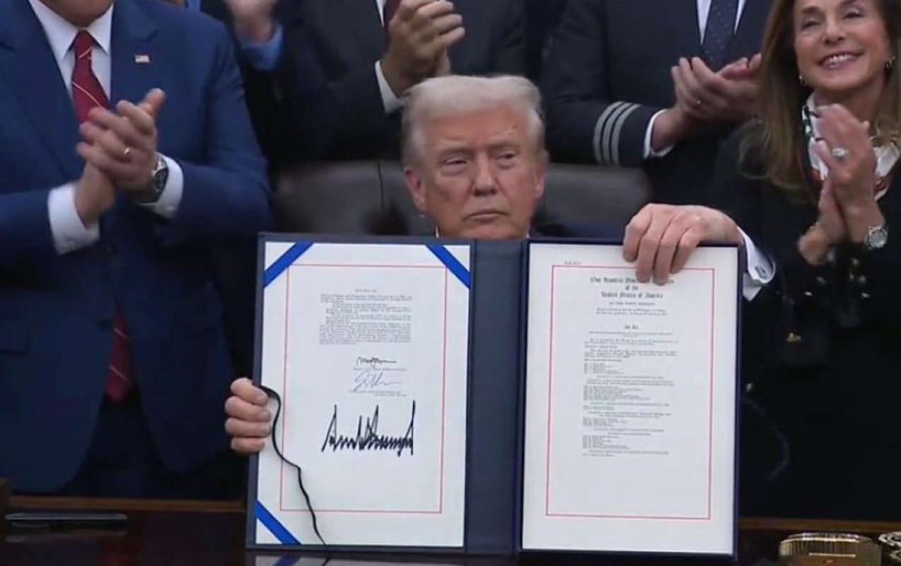 ABŞ-də şatdaun ləğv edildi