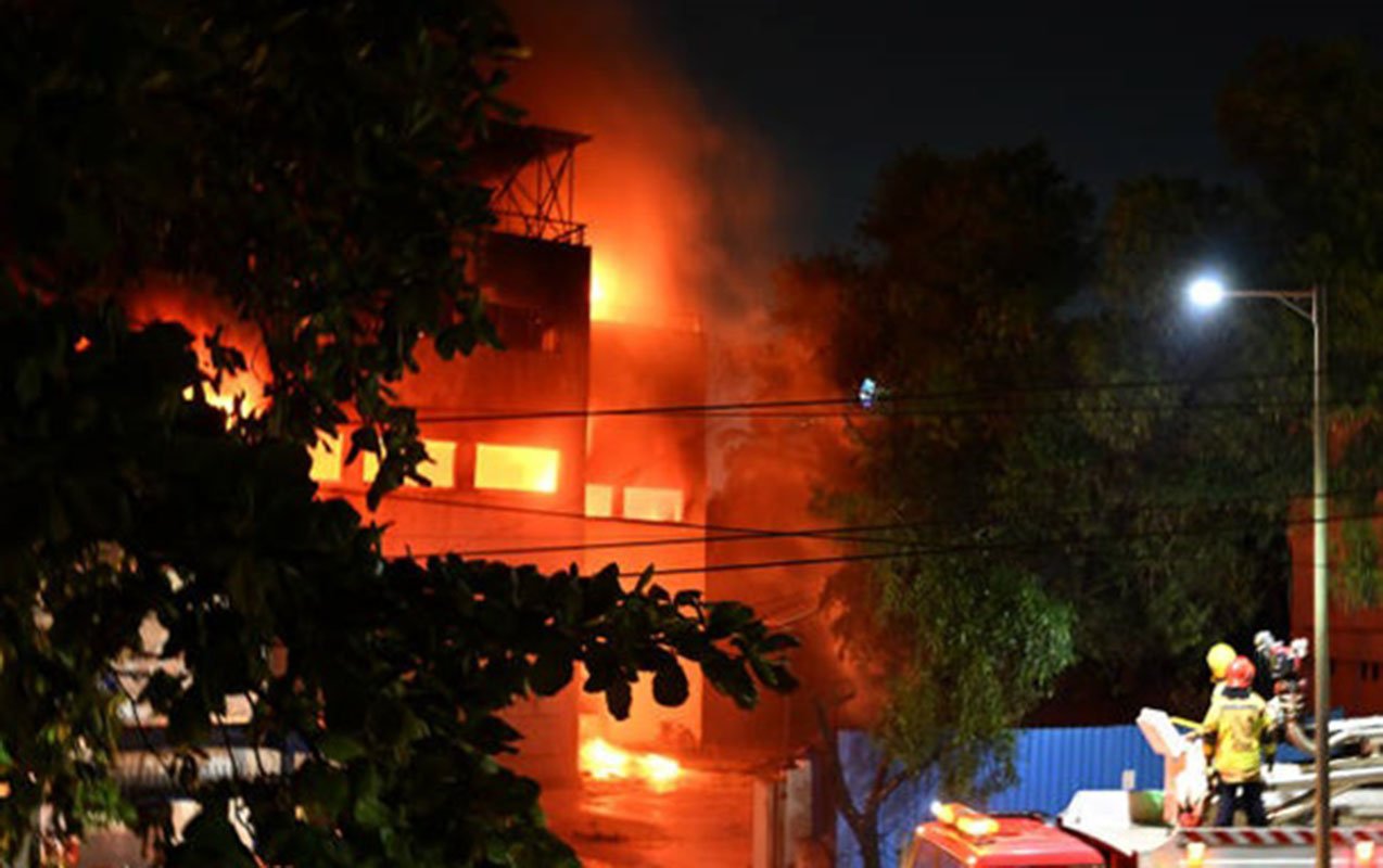 Hindistanda gecə klubunda yanğın - 20-dən çox adam öldü