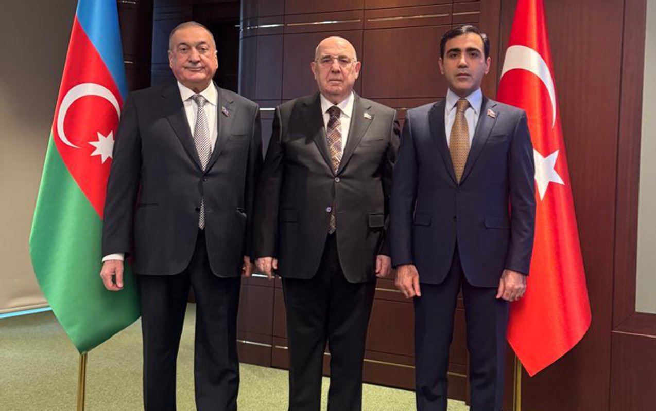 Deputatlar Ankarada Ulu Öndərin xatirəsinə həsr olunan romanın təqdimatında - Fotolar