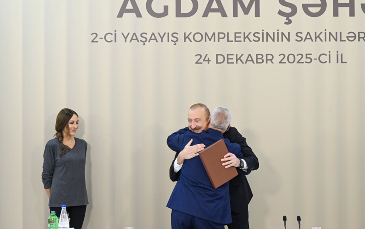 Prezident və xanımı Ağdam sakinləri ilə bir arada - Fotolar - Yenilənib