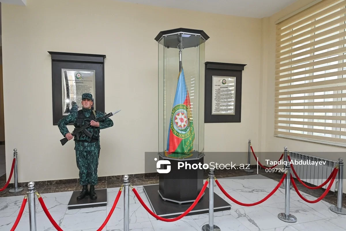 "Dövlət Sərhəd Xidmətinin döyüş bayraqlarının təsviri"ndə dəyişiklik edilib