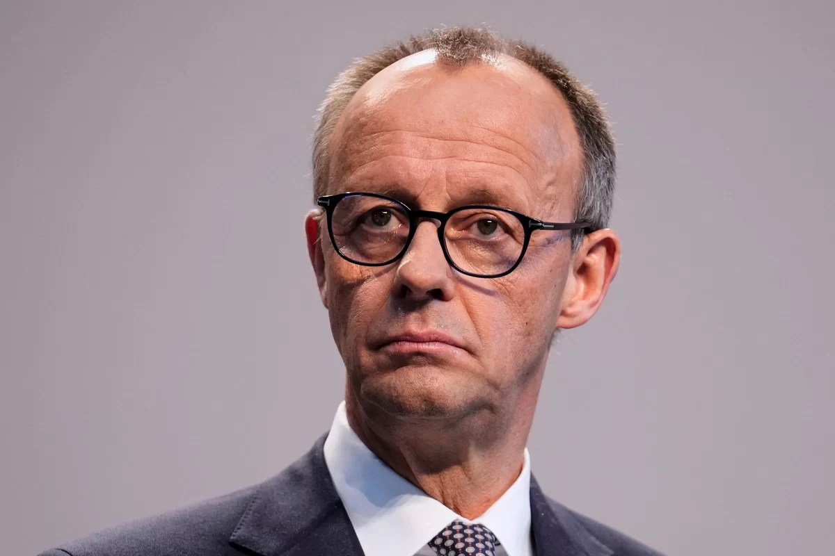 Merts miqrantlar barədə bəyanatını uğursuz sayır