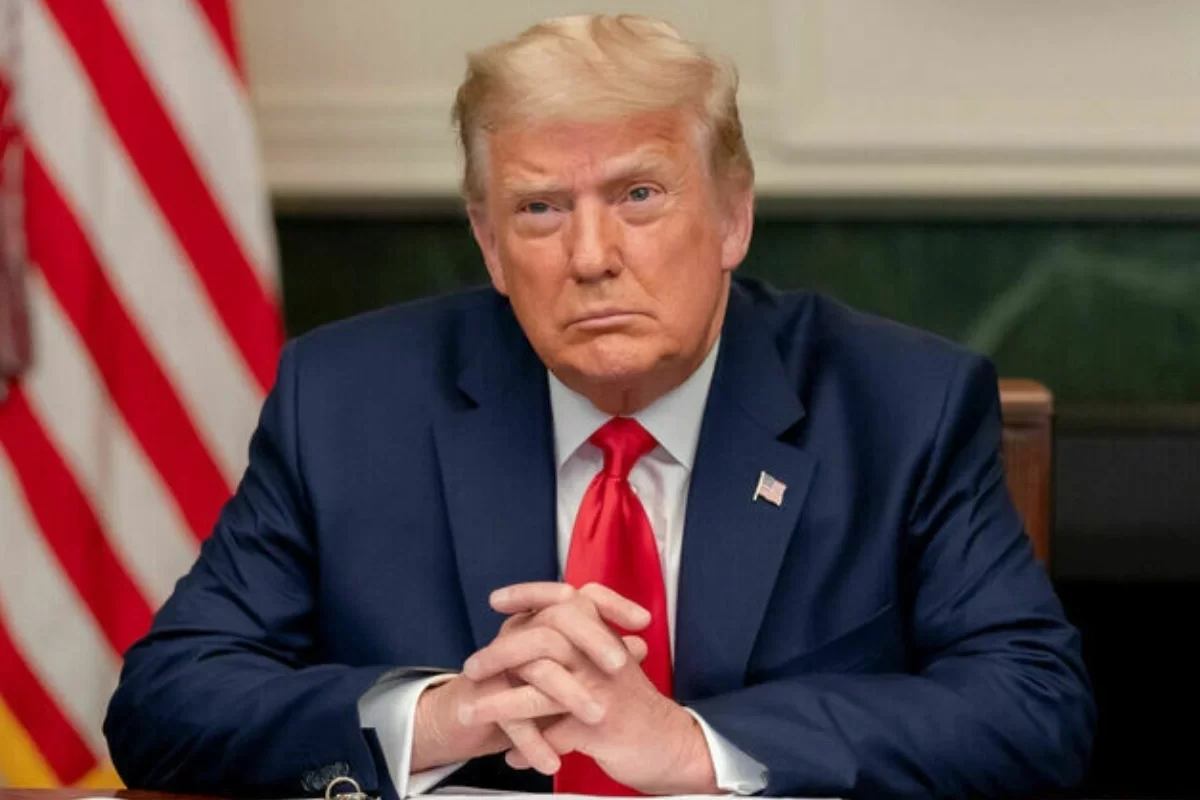 Tramp: "Rusiya-Ukrayna münaqişəsinin sülh yolu ilə həllində böyük irəliləyiş əldə edilib"