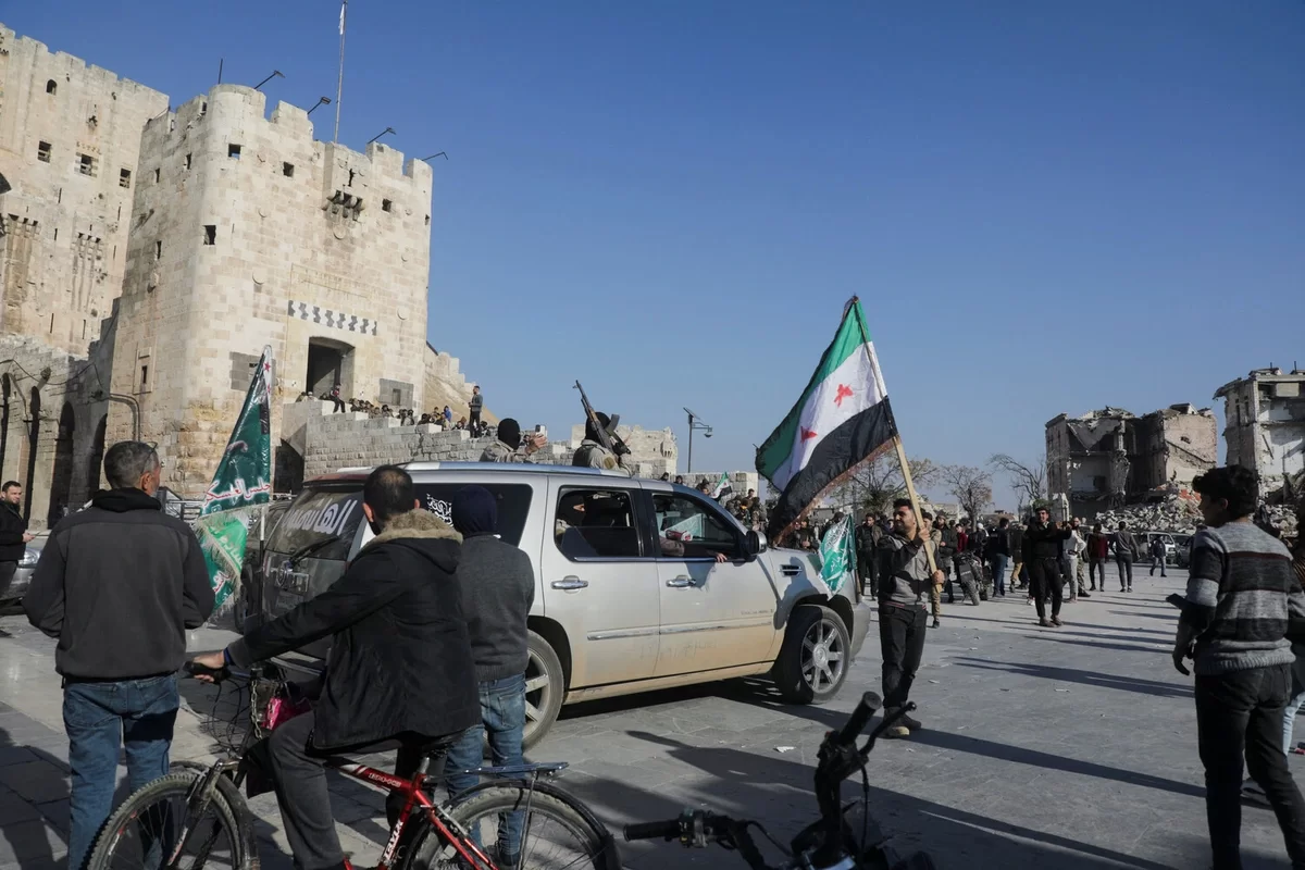 Suriya ordusu Hələbin şərqini "qapalı hərbi zona" elan etdi