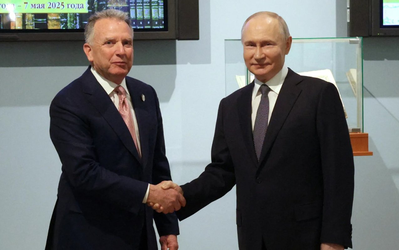 Uitkoff bu ay yenidən Putinlə görüşə bilər