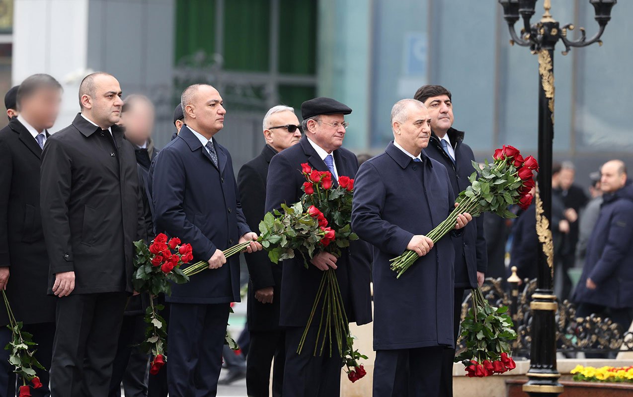 DTX əməkdaşları Xocalı soyqırımı qurbanlarının xatirəsini andılar - Foto