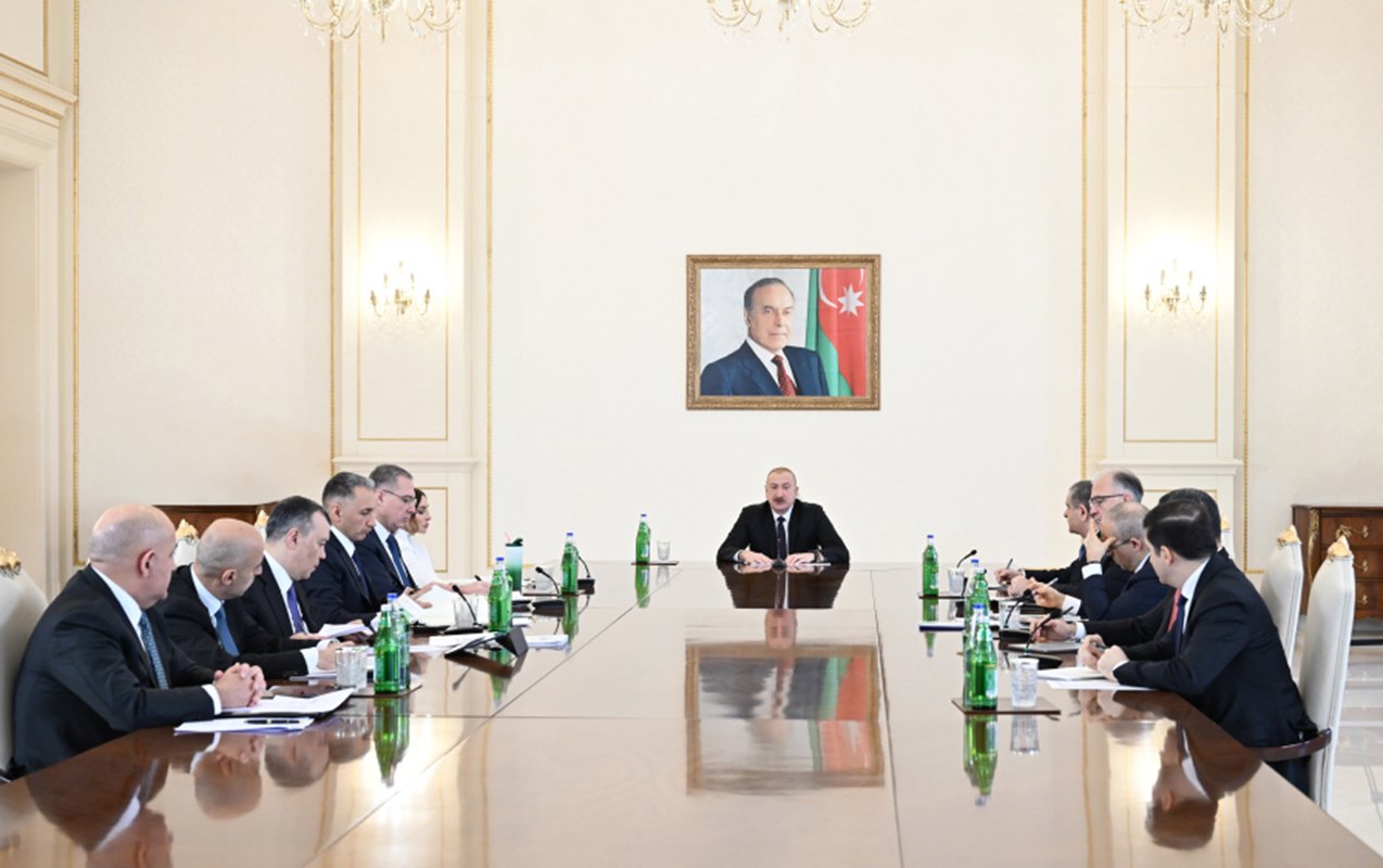 Prezident müşavirə keçirdi - Video - Fotolar