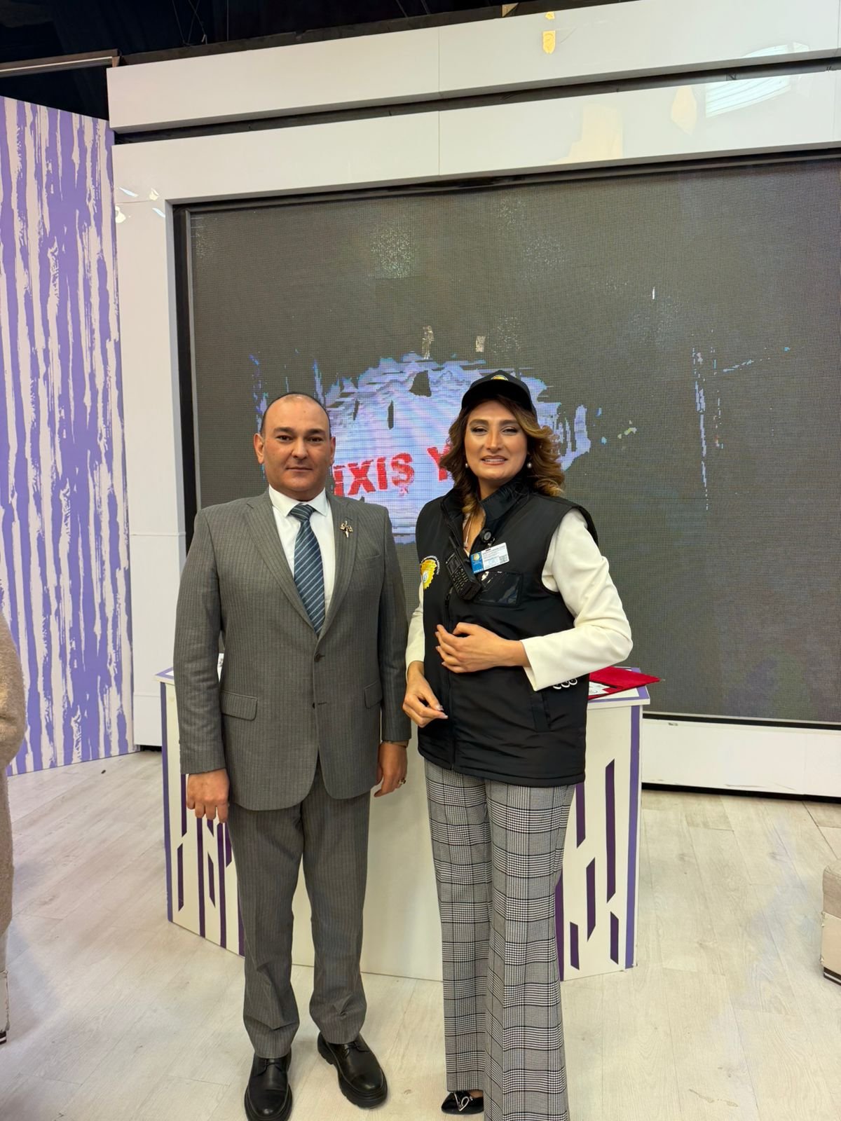 ARHD.AZ İnformasiya Agentliyinin əməkdaşlarına jilet və baş geyimləri təqdim olundu