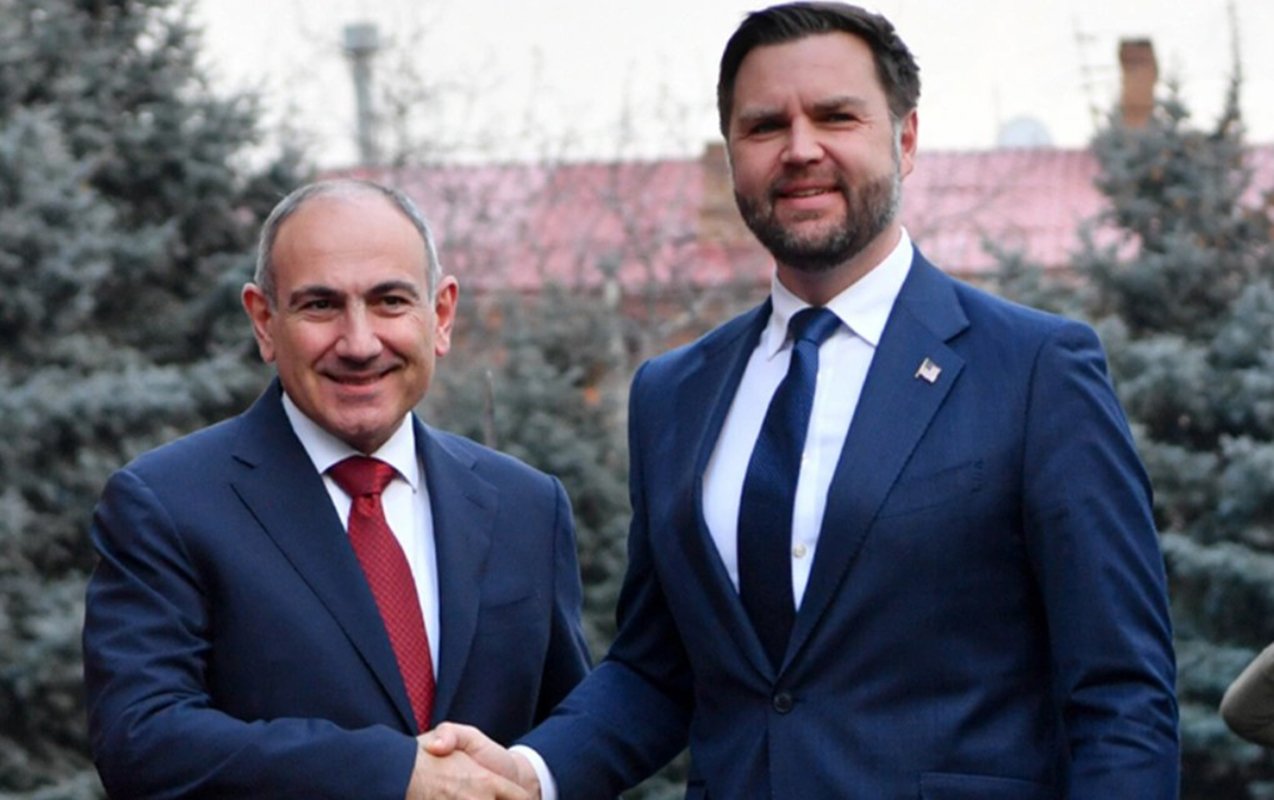 Di Vens və Paşinyan arasında görüş başladı